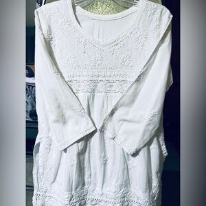 White hand-embroidered Chikankari tunic/kurti top